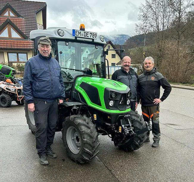 Effiziente Leichtgewichte DEUTZ-FAHR Traktor 